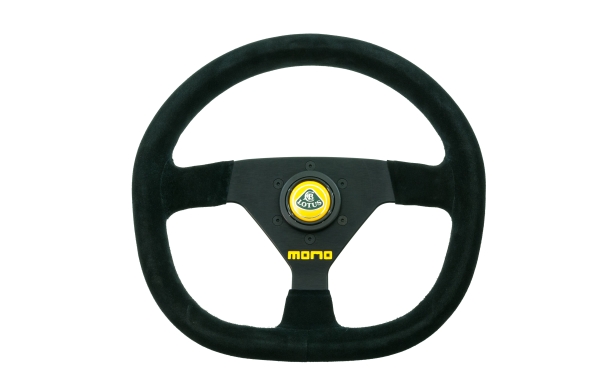 Momo 88 Steering Wheel Image